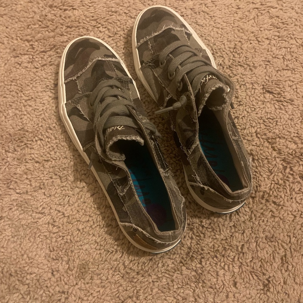 Blowfish Green Camouflage Slip-On Sneakers